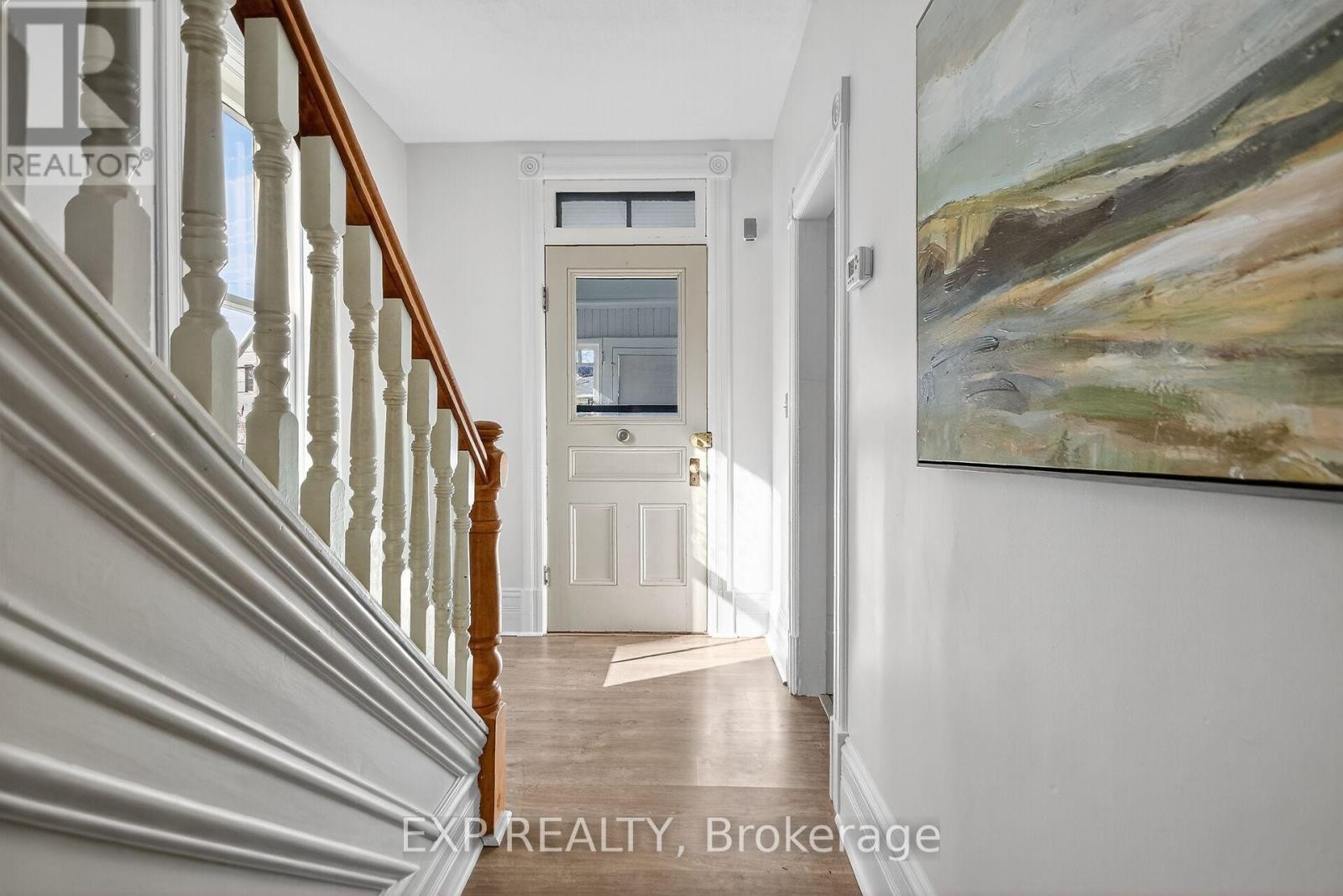 












95 MAIN STREET E

,
Mississippi Mills,




Ontario
K0A1A0

