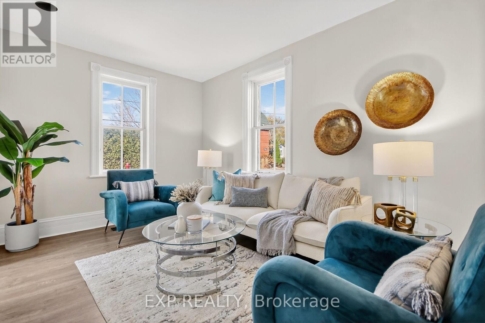 












95 MAIN STREET E

,
Mississippi Mills,




Ontario
K0A1A0

