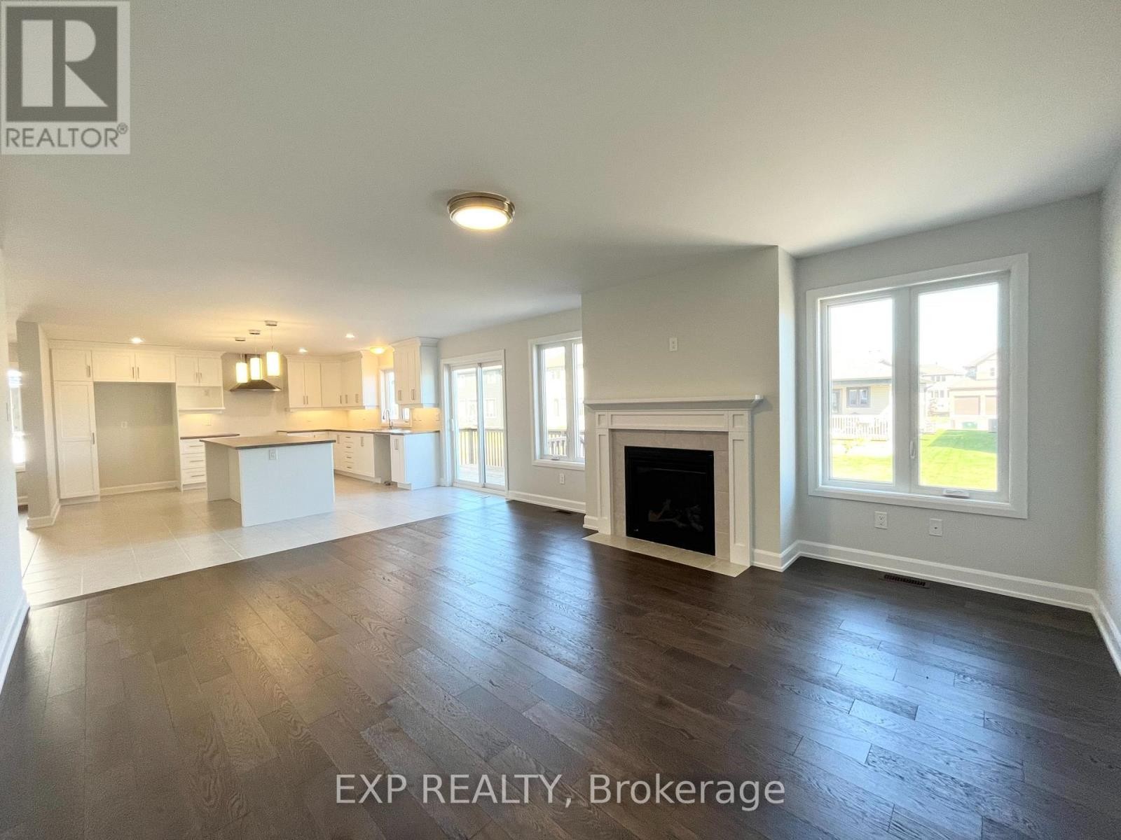 












827 SOLIDEX PLACE

,
Russell,




Ontario
K4R0C7

