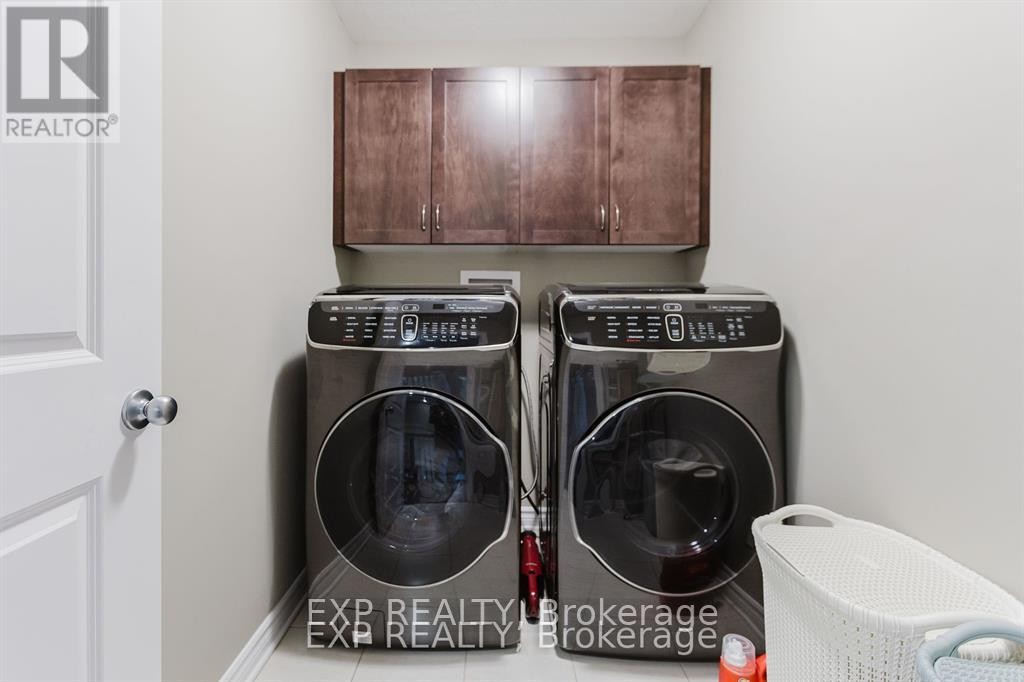 












39 CLONFADDA TERRACE

,
Ottawa,




Ontario
K2J6E9

