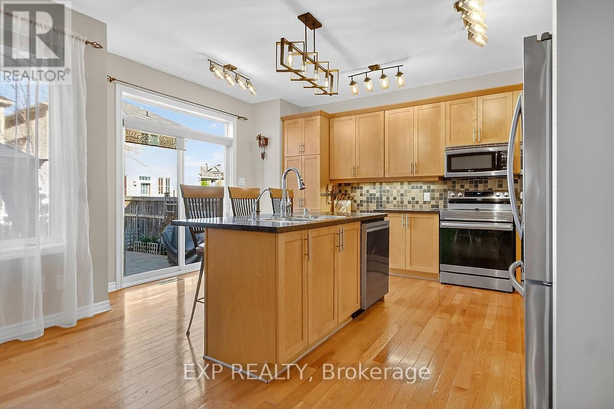 












202 MISTRAL WAY

,
Ottawa,




Ontario
K2S0G6

