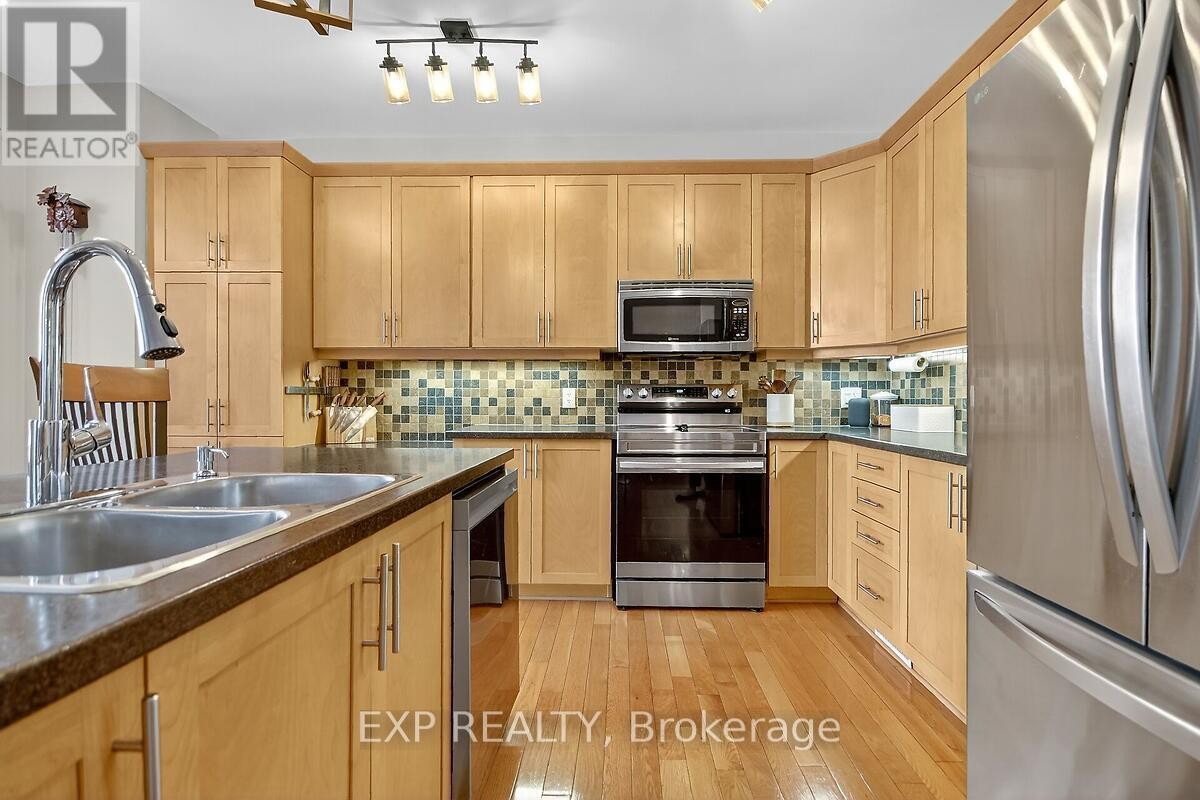 












202 MISTRAL WAY

,
Ottawa,




Ontario
K2S0G6

