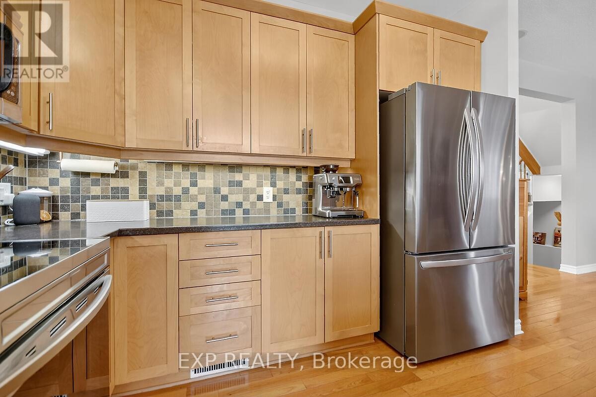 












202 MISTRAL WAY

,
Ottawa,




Ontario
K2S0G6

