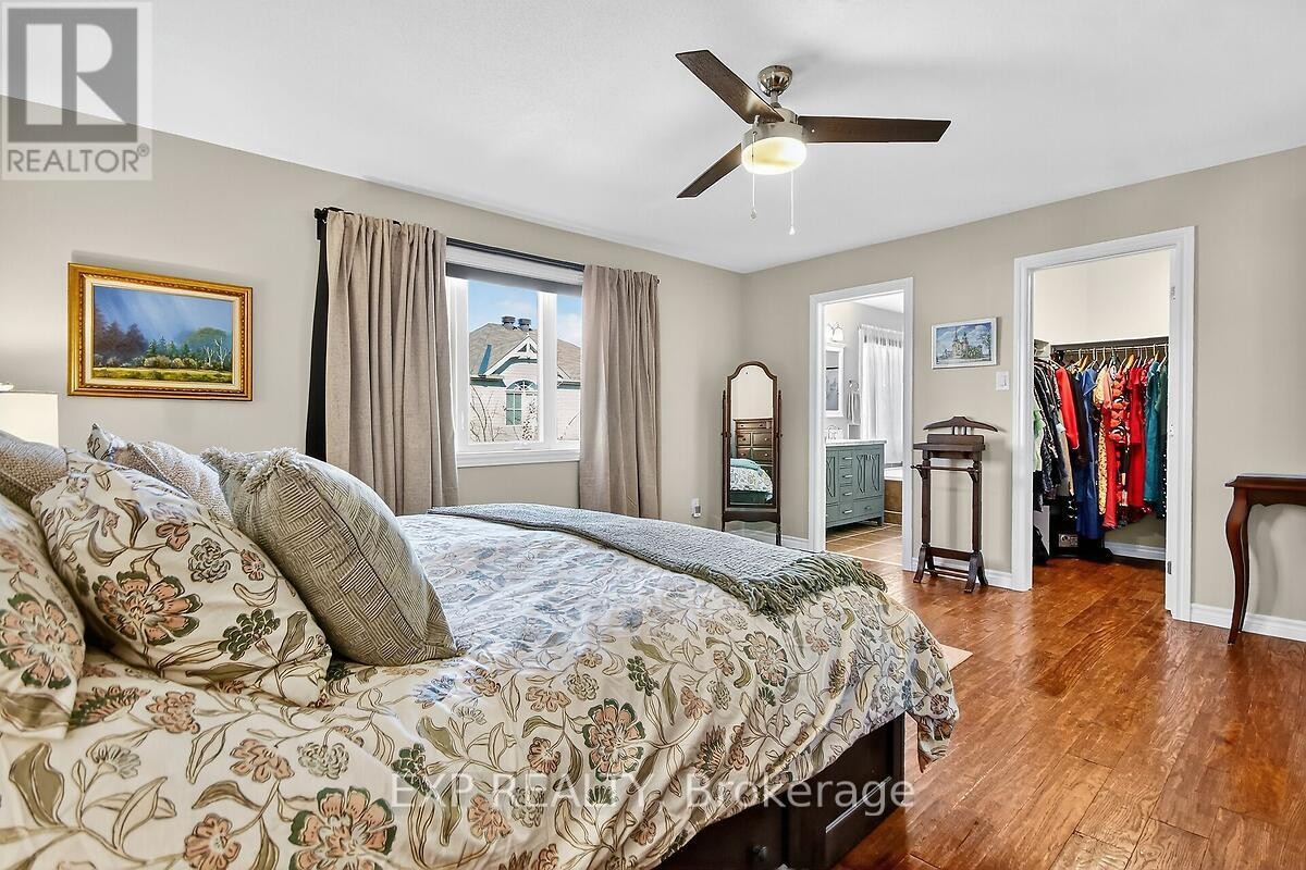 












202 MISTRAL WAY

,
Ottawa,




Ontario
K2S0G6

