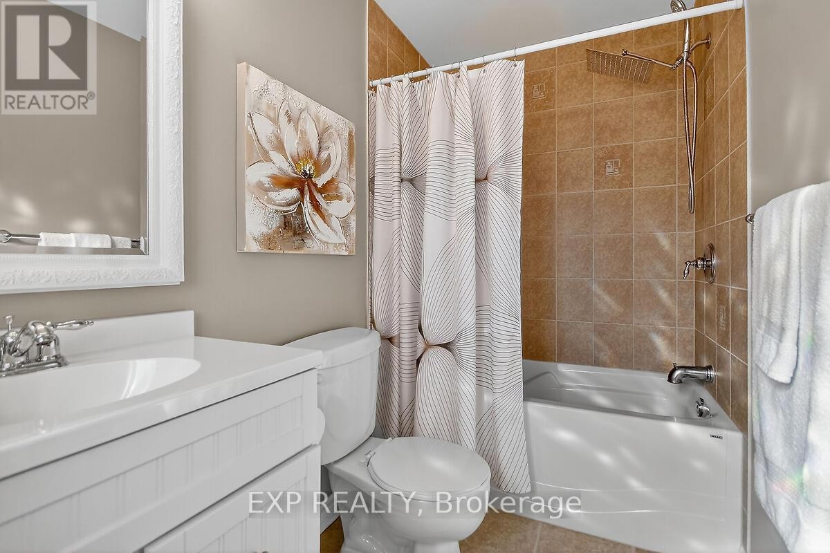 












202 MISTRAL WAY

,
Ottawa,




Ontario
K2S0G6

