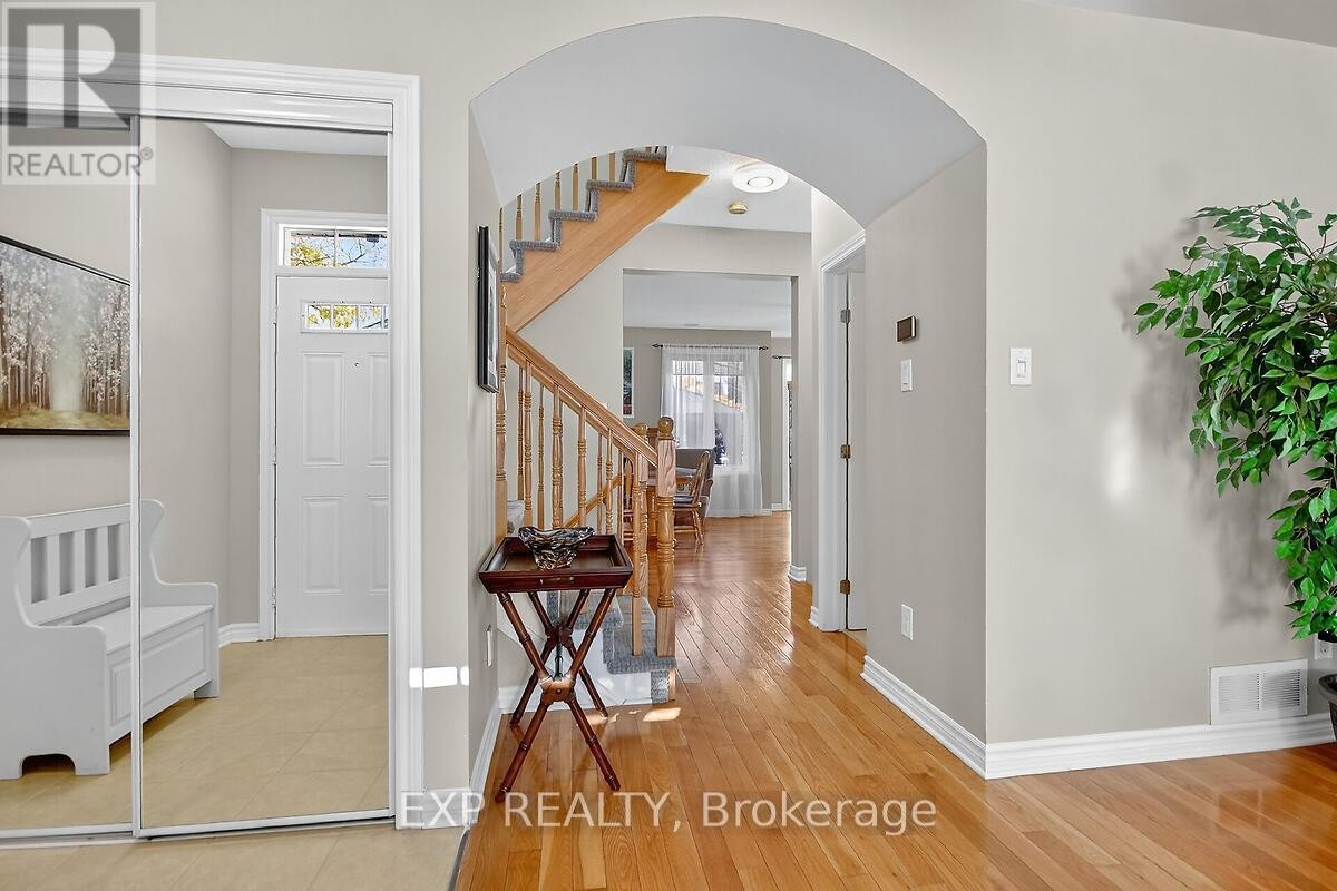 












202 MISTRAL WAY

,
Ottawa,




Ontario
K2S0G6

