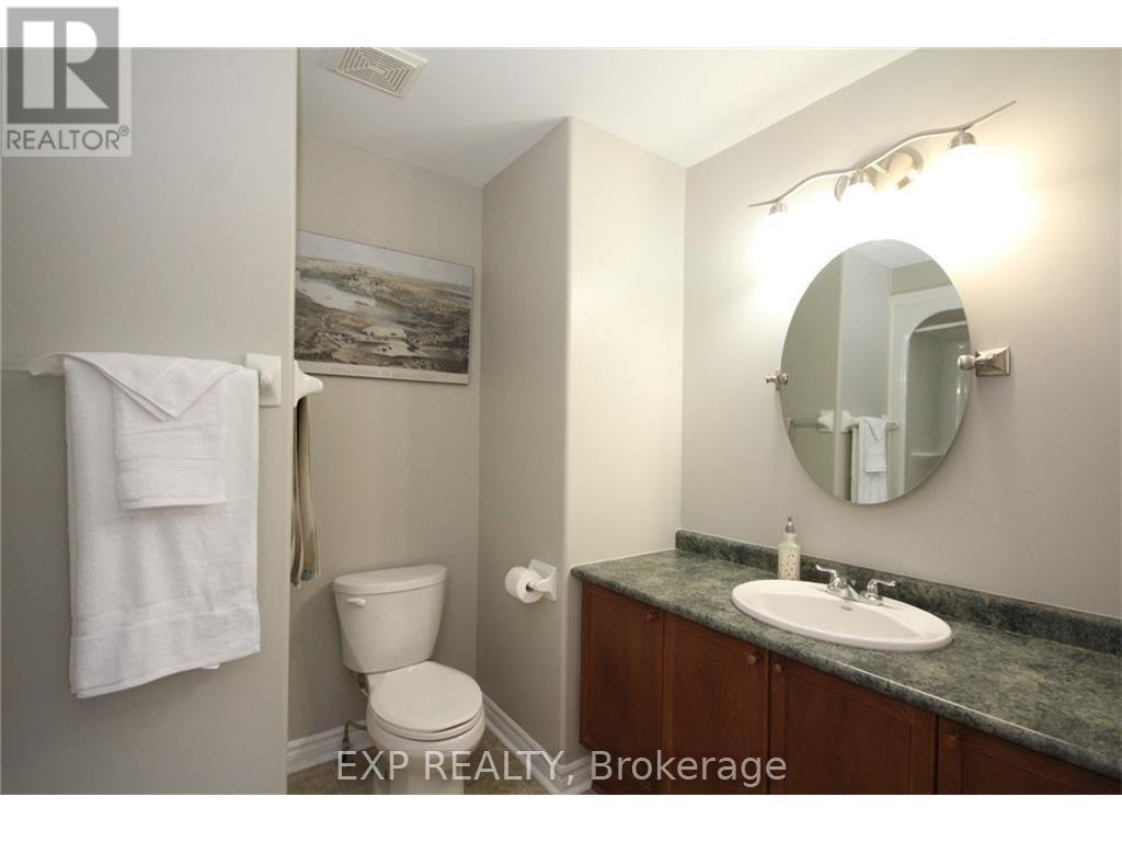 












24 WALLSEND AVENUE

,
Ottawa,




Ontario
K2K3K7

