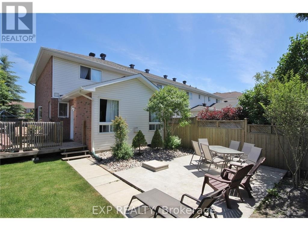 












24 WALLSEND AVENUE

,
Ottawa,




Ontario
K2K3K7

