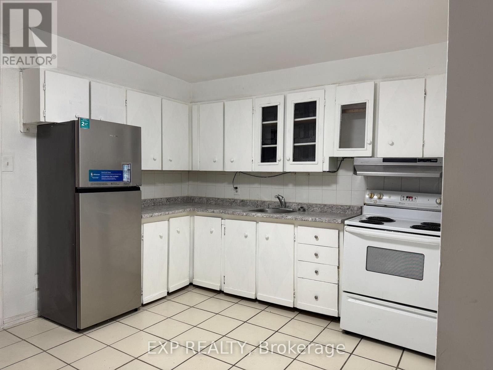 












1 - 70 BARRETTE STREET

,
Ottawa,




Ontario
K1L8A3

