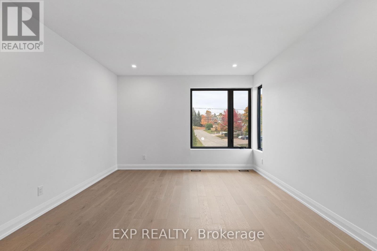 












6817 NOTRE DAME STREET

,
Ottawa,




Ontario
K1C1H4

