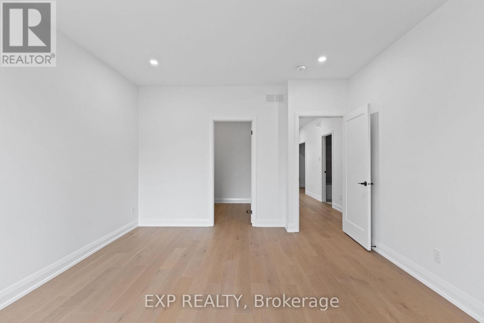 












6817 NOTRE DAME STREET

,
Ottawa,




Ontario
K1C1H4

