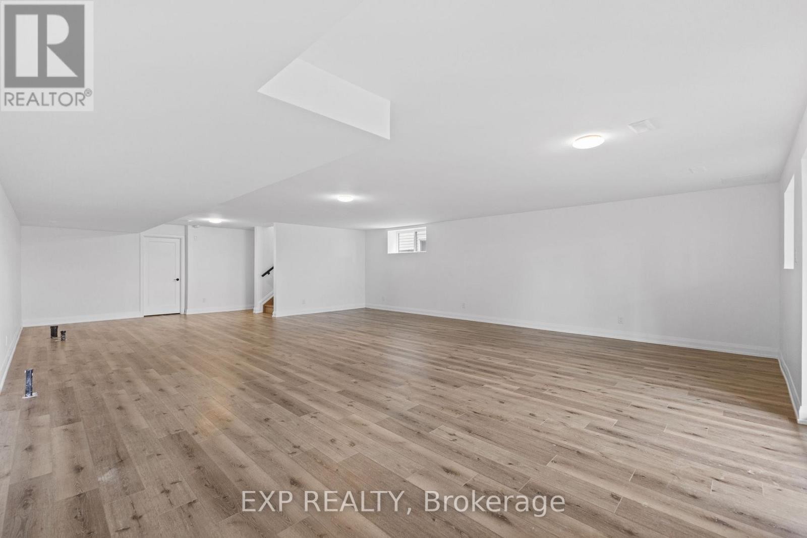 












6817 NOTRE DAME STREET

,
Ottawa,




Ontario
K1C1H4

