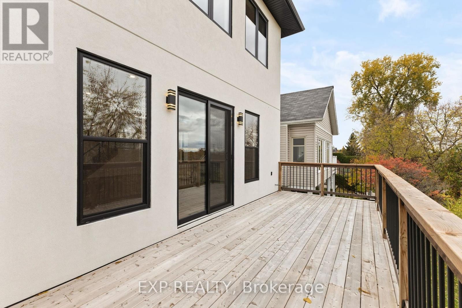 












6817 NOTRE DAME STREET

,
Ottawa,




Ontario
K1C1H4

