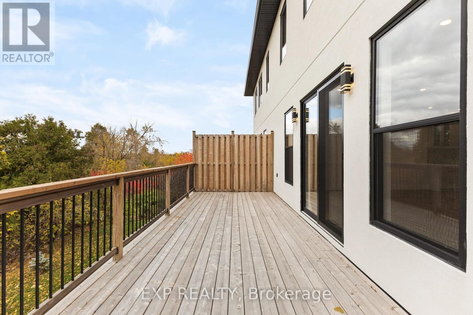 












6817 NOTRE DAME STREET

,
Ottawa,




Ontario
K1C1H4

