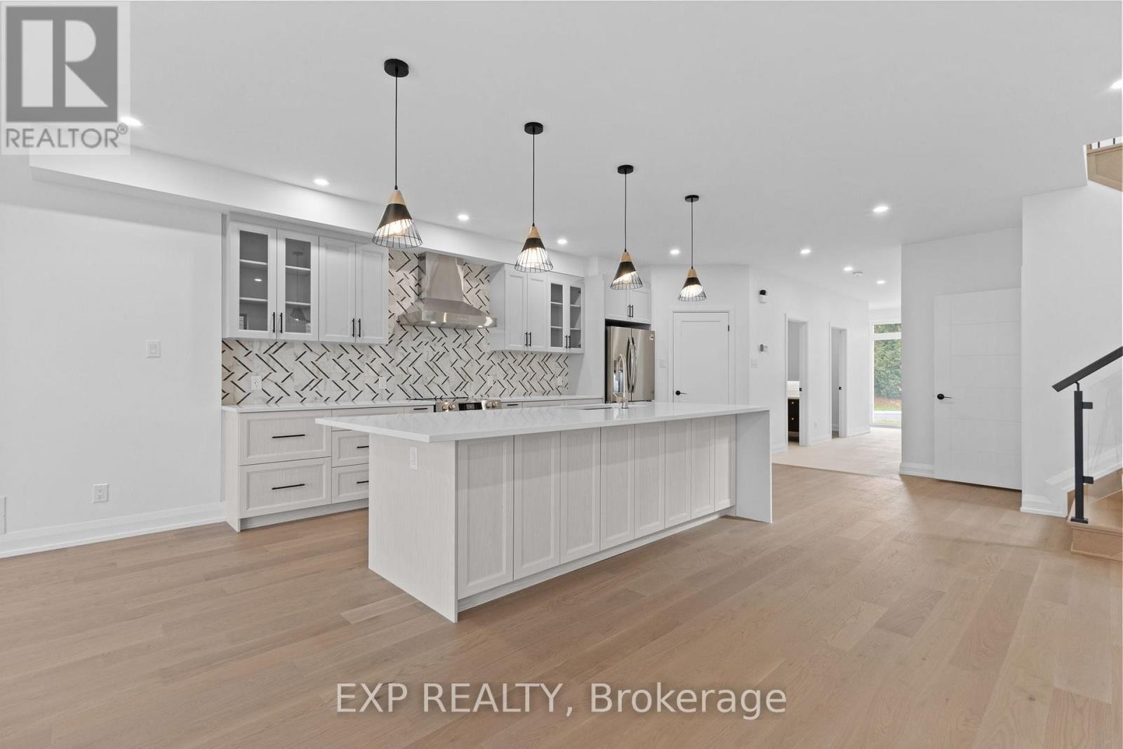 












6817 NOTRE DAME STREET

,
Ottawa,




Ontario
K1C1H4

