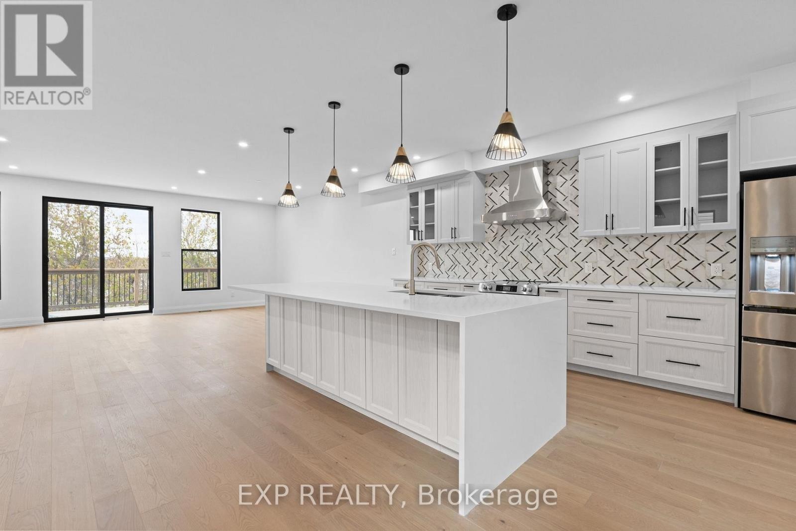 












6817 NOTRE DAME STREET

,
Ottawa,




Ontario
K1C1H4

