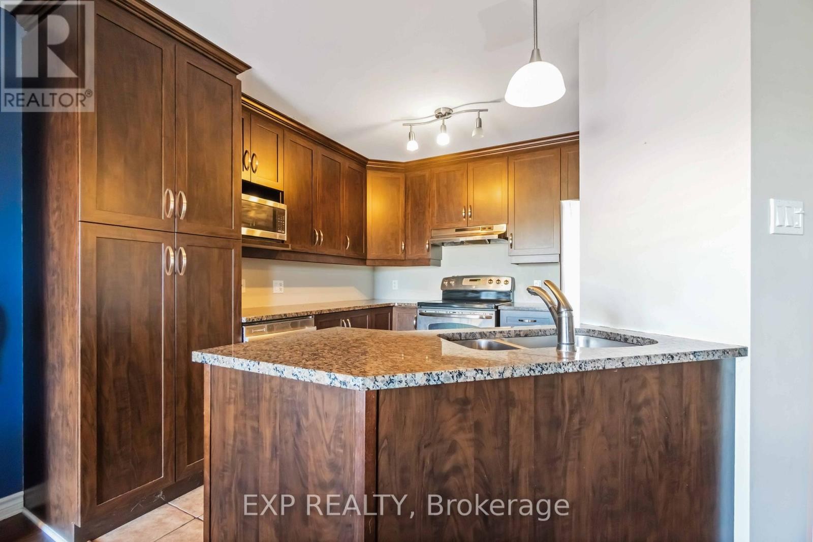 












102 ASSELIN STREET S

,
The Nation,




Ontario
K0A2M0

