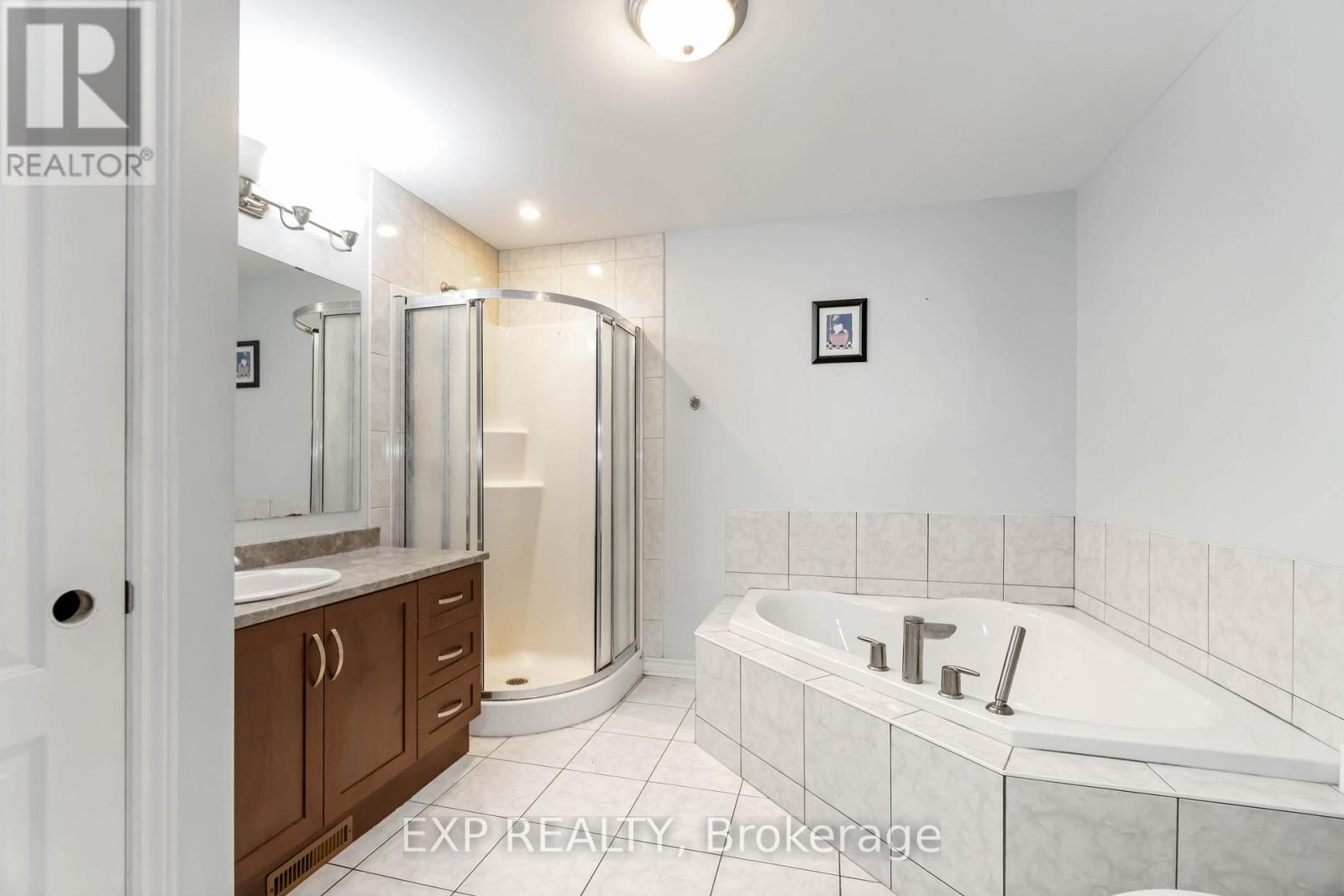 












102 ASSELIN STREET S

,
The Nation,




Ontario
K0A2M0

