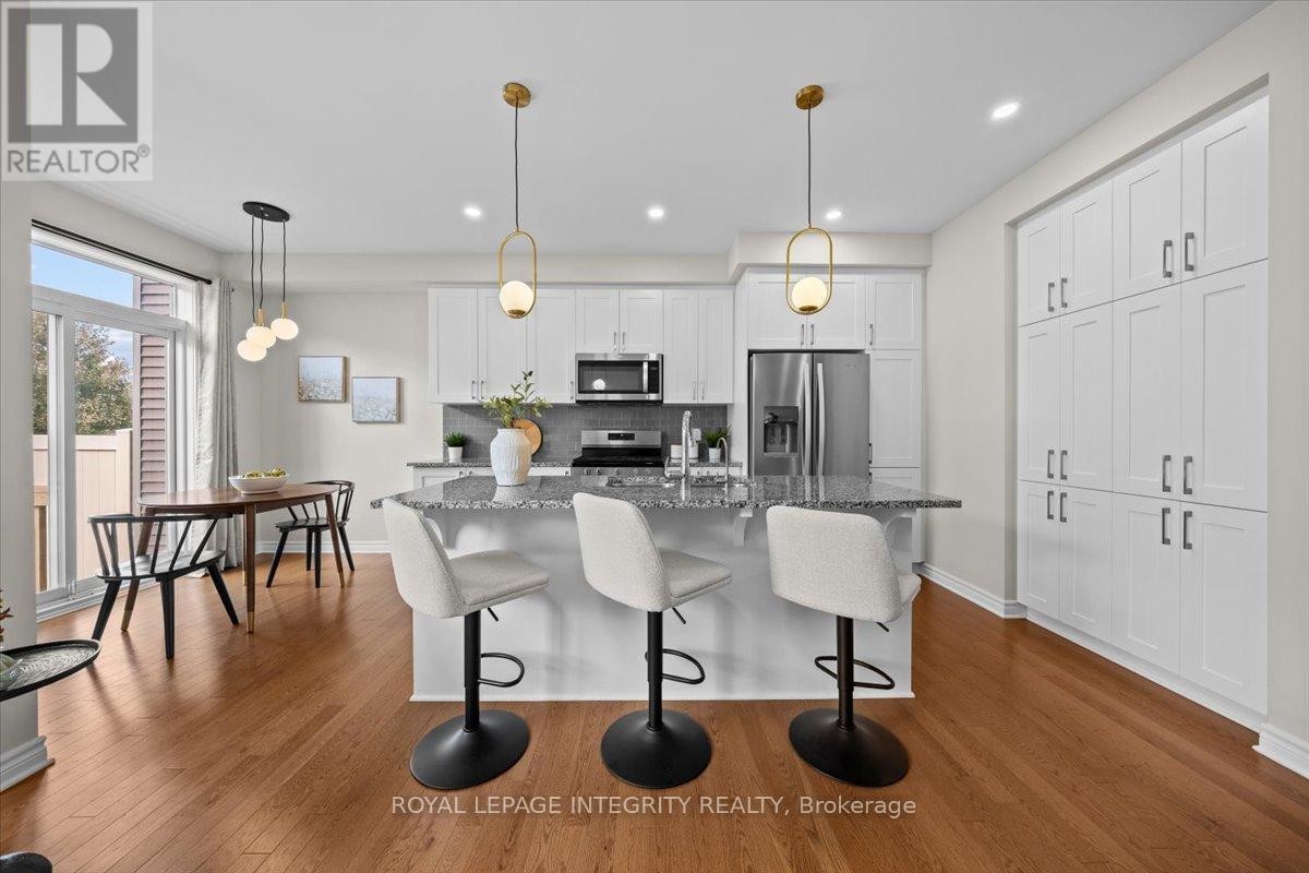 












825 INDICA STREET

,
Ottawa,




Ontario
K2S2J8

