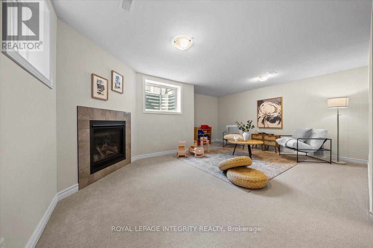 












825 INDICA STREET

,
Ottawa,




Ontario
K2S2J8

