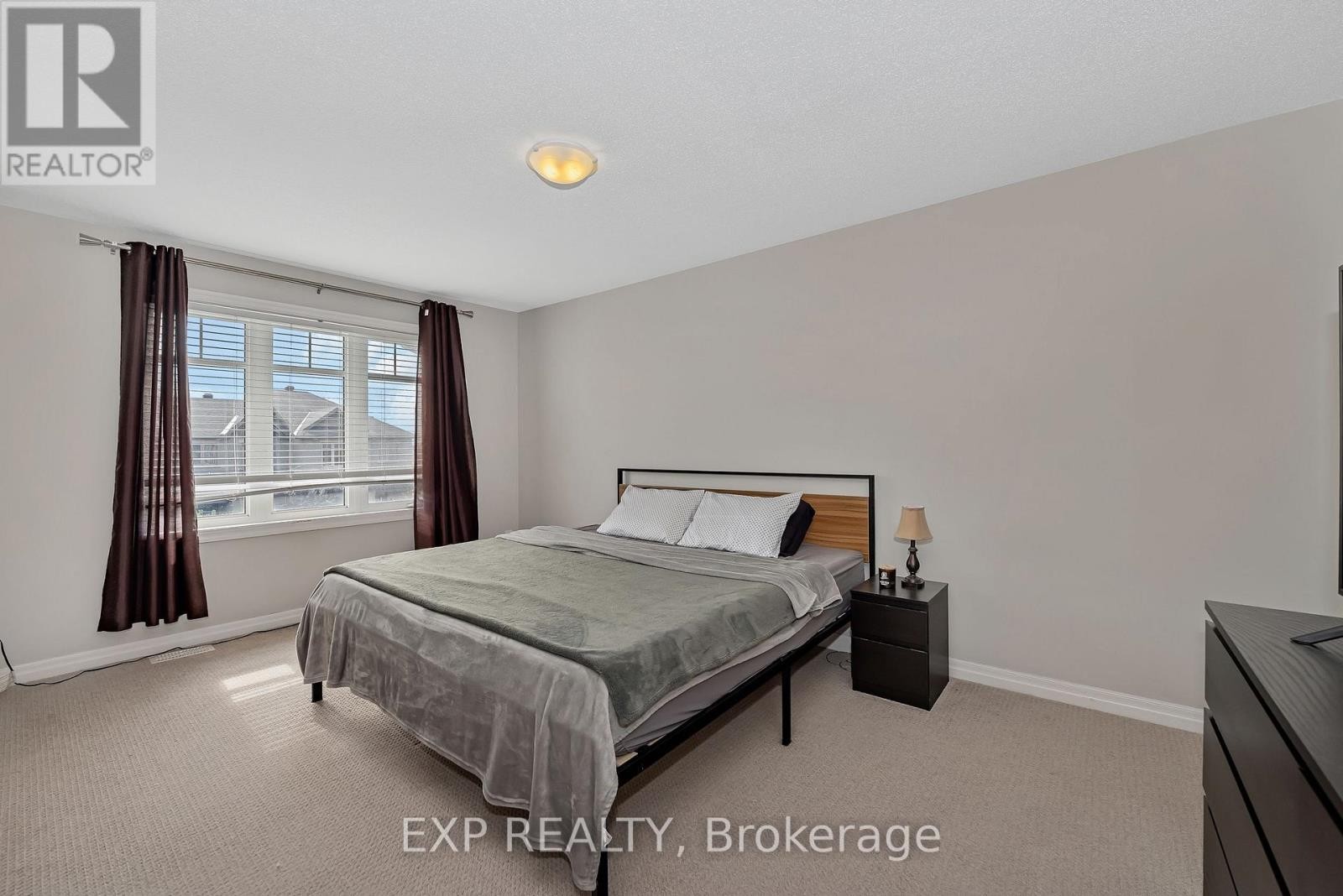 












503 KNOTRIDGE STREET N

,
Ottawa,




Ontario
K1W0A8

