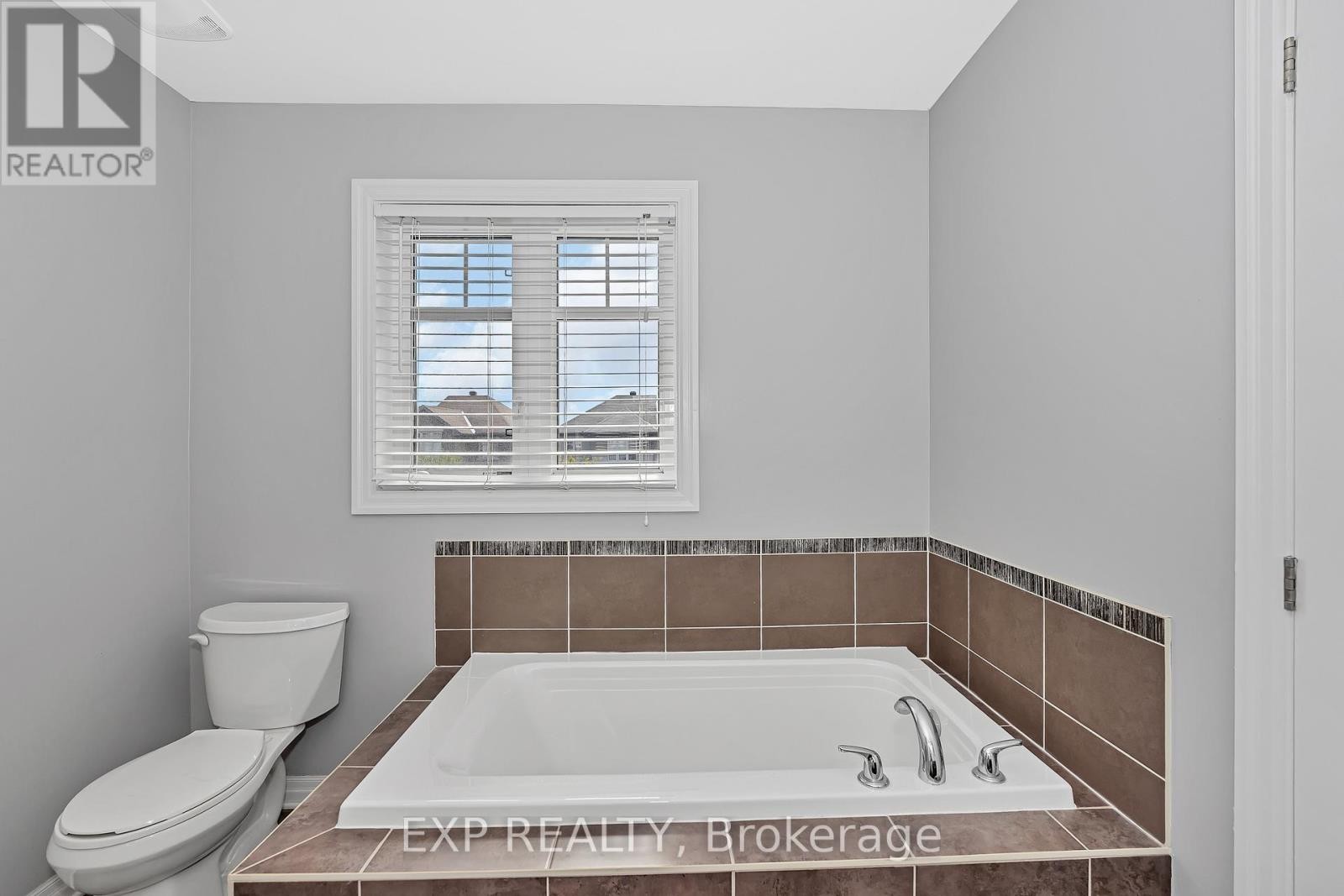 












503 KNOTRIDGE STREET N

,
Ottawa,




Ontario
K1W0A8

