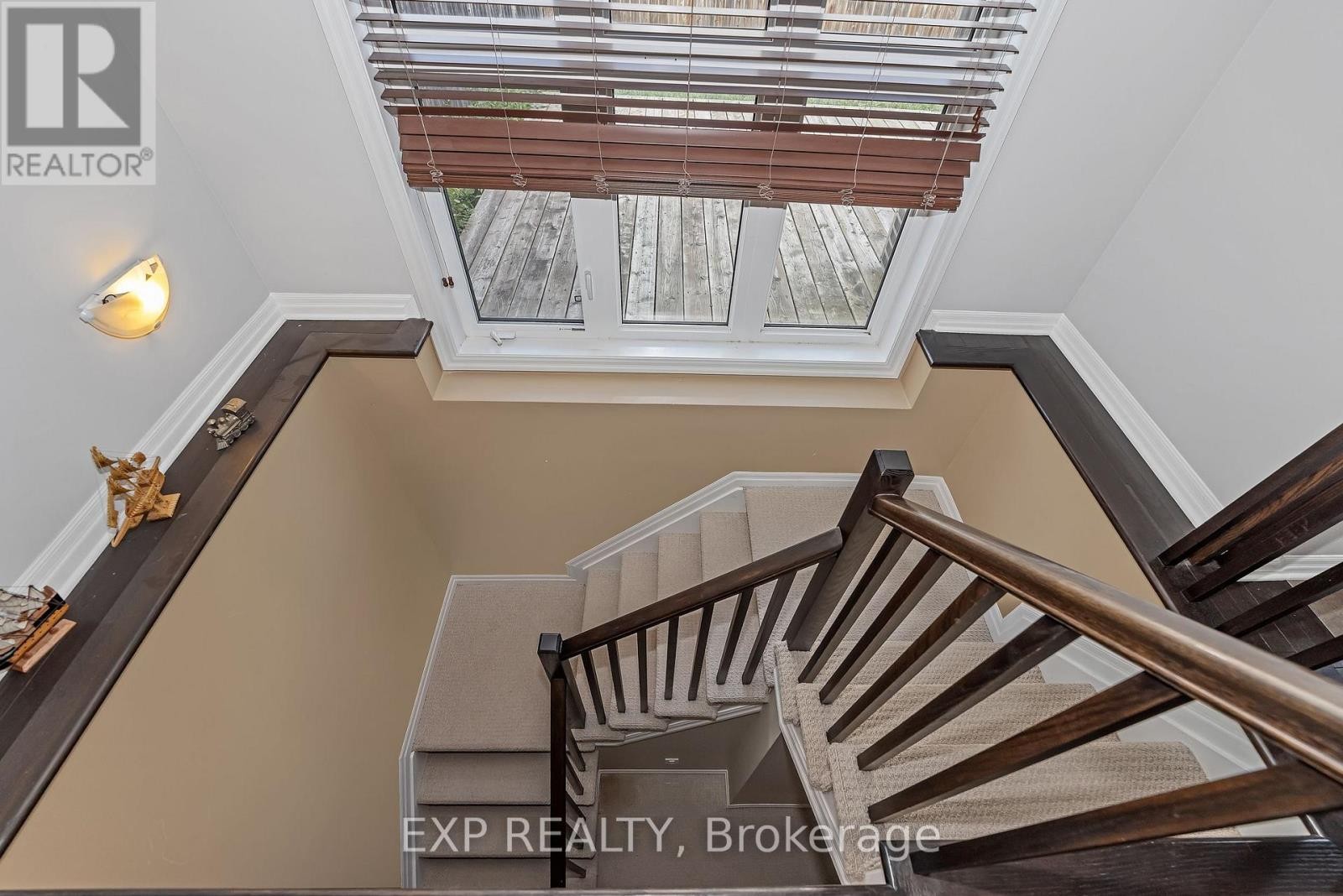 












503 KNOTRIDGE STREET N

,
Ottawa,




Ontario
K1W0A8

