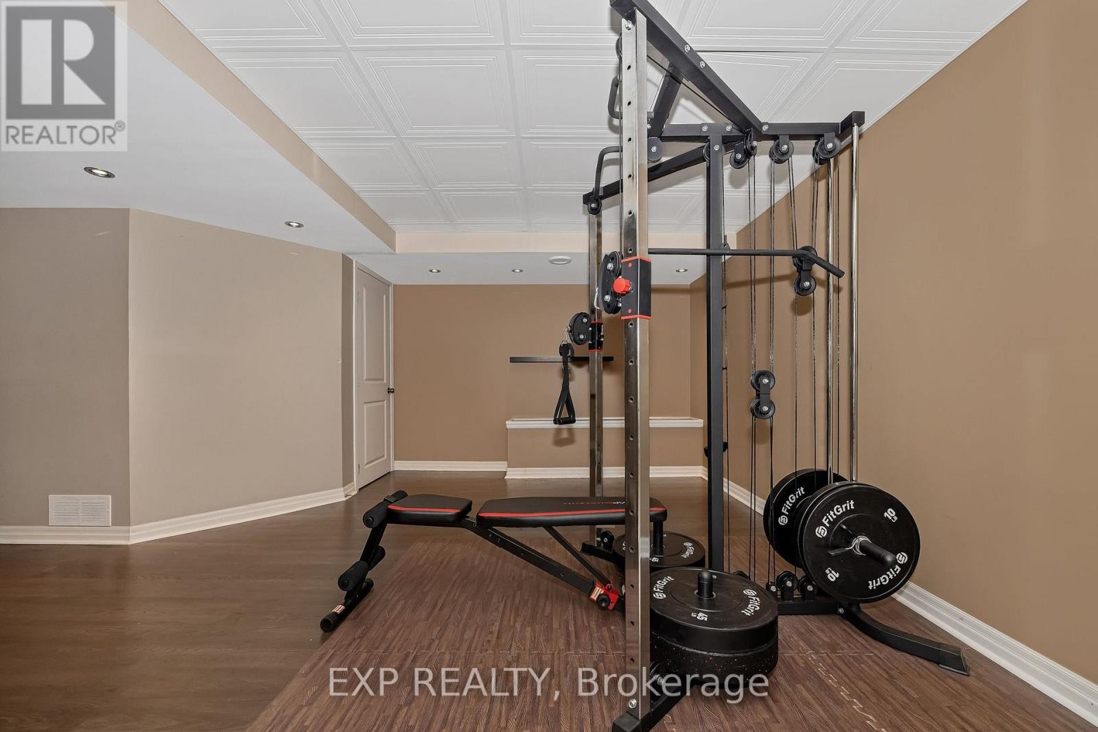 












503 KNOTRIDGE STREET N

,
Ottawa,




Ontario
K1W0A8

