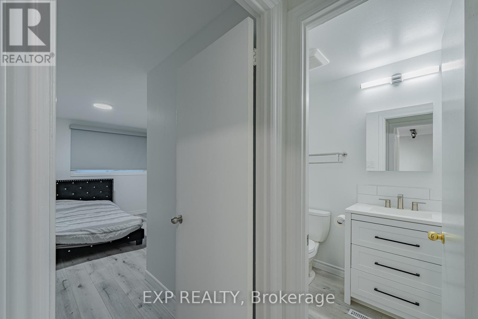 












268 WOODFIELD DRIVE

,
Ottawa,




Ontario
K2G4P2

