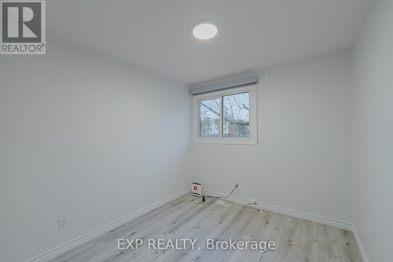 












268 WOODFIELD DRIVE

,
Ottawa,




Ontario
K2G4P2

