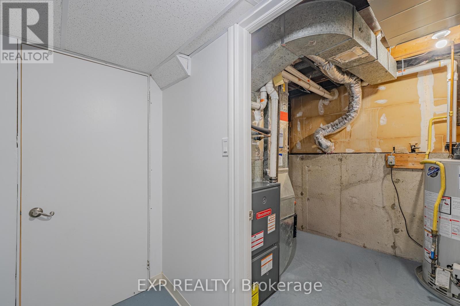 












268 WOODFIELD DRIVE

,
Ottawa,




Ontario
K2G4P2

