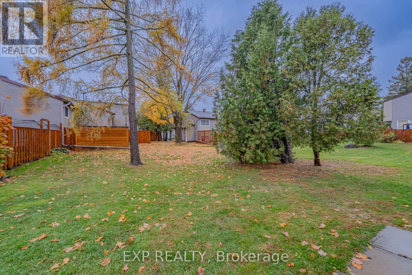 












268 WOODFIELD DRIVE

,
Ottawa,




Ontario
K2G4P2

