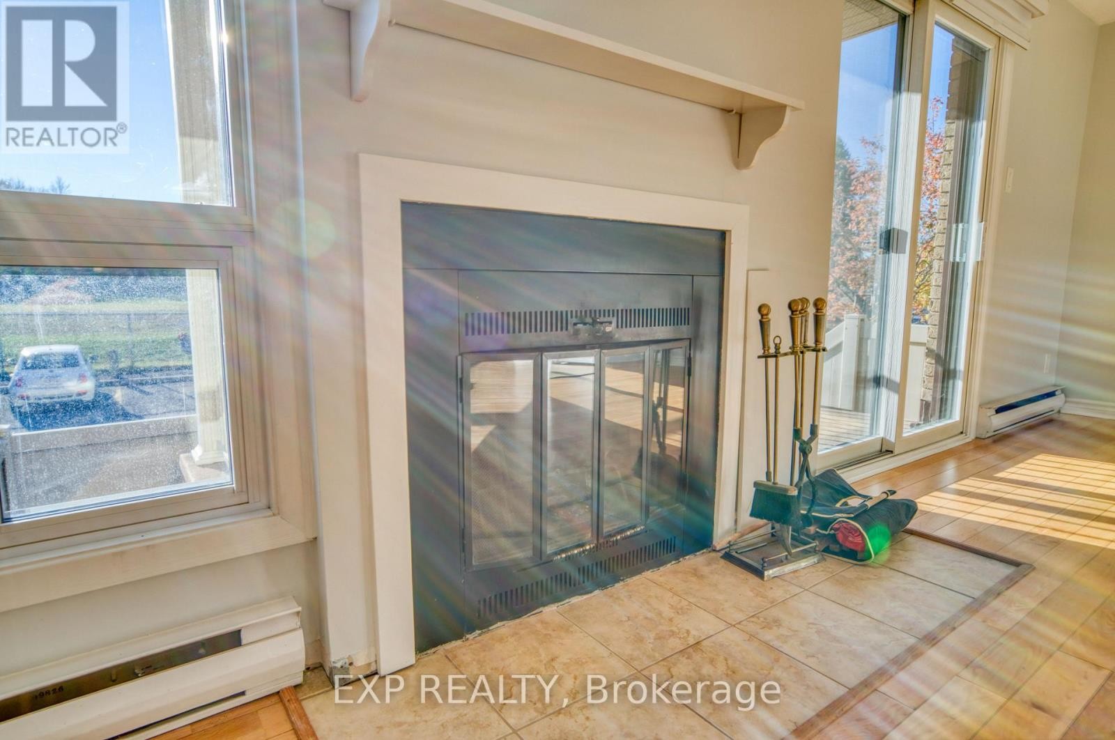 












1 - 16 SWEETBRIAR CIRCLE

,
Ottawa,




Ontario
K2J2K4

