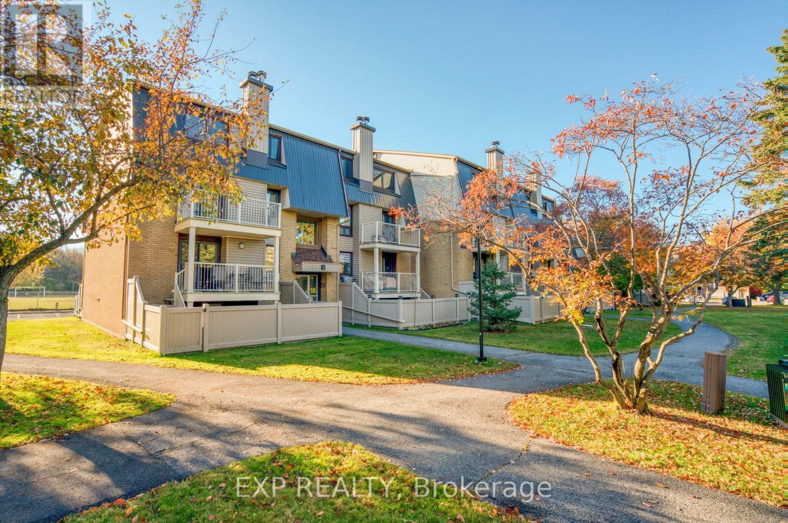 












1 - 16 SWEETBRIAR CIRCLE

,
Ottawa,




Ontario
K2J2K4

