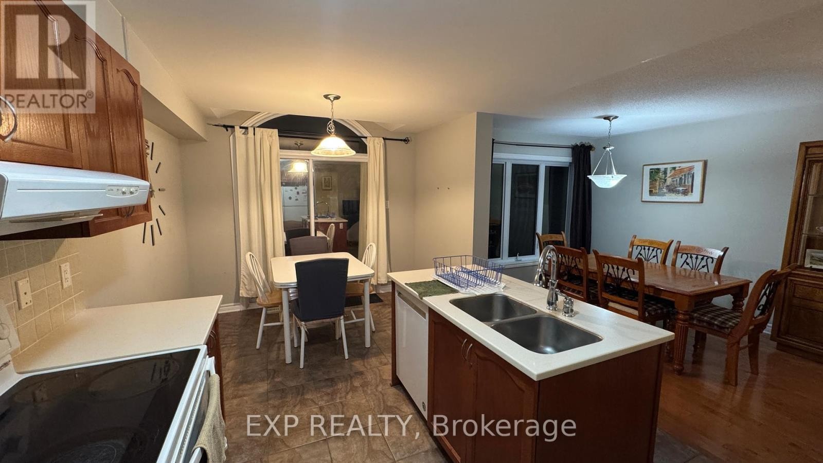 












356 TOURMALINE CRESCENT

,
Ottawa,




Ontario
K2J5X4

