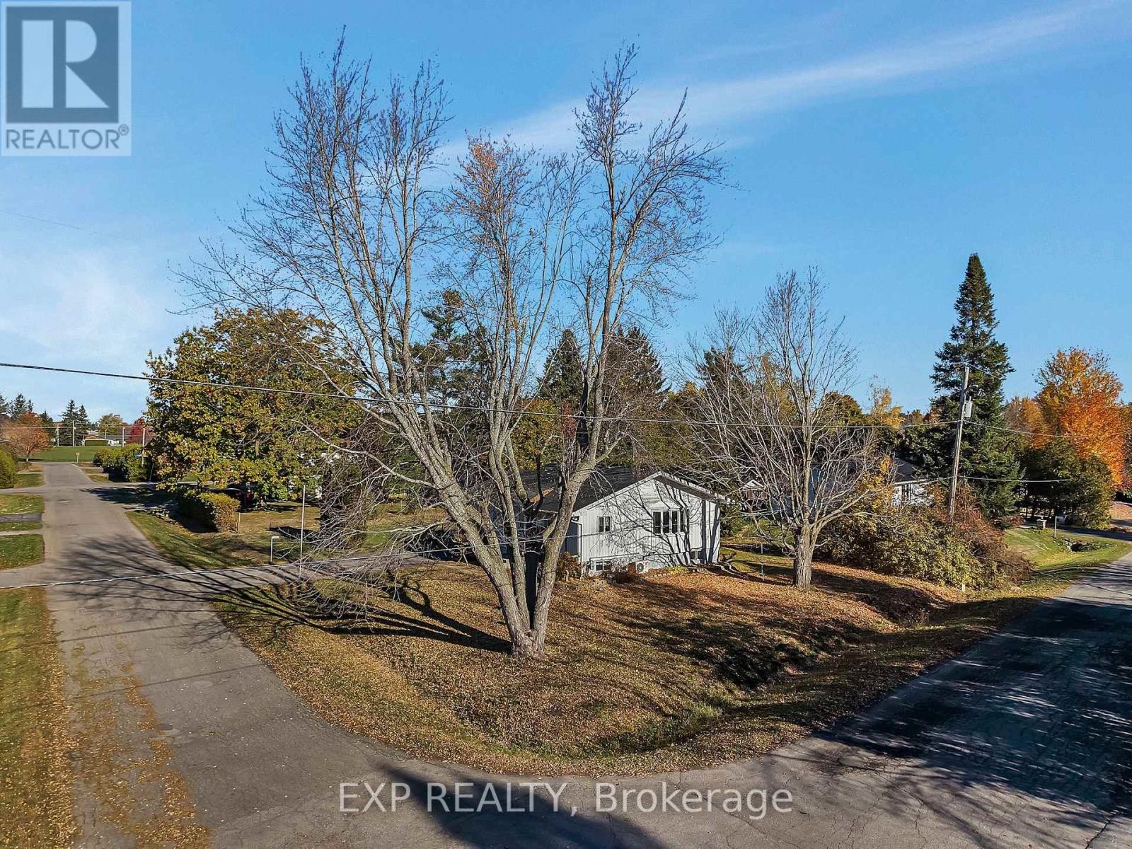 












3297 WAYNE STREET

,
Ottawa,




Ontario
K0A2W0

