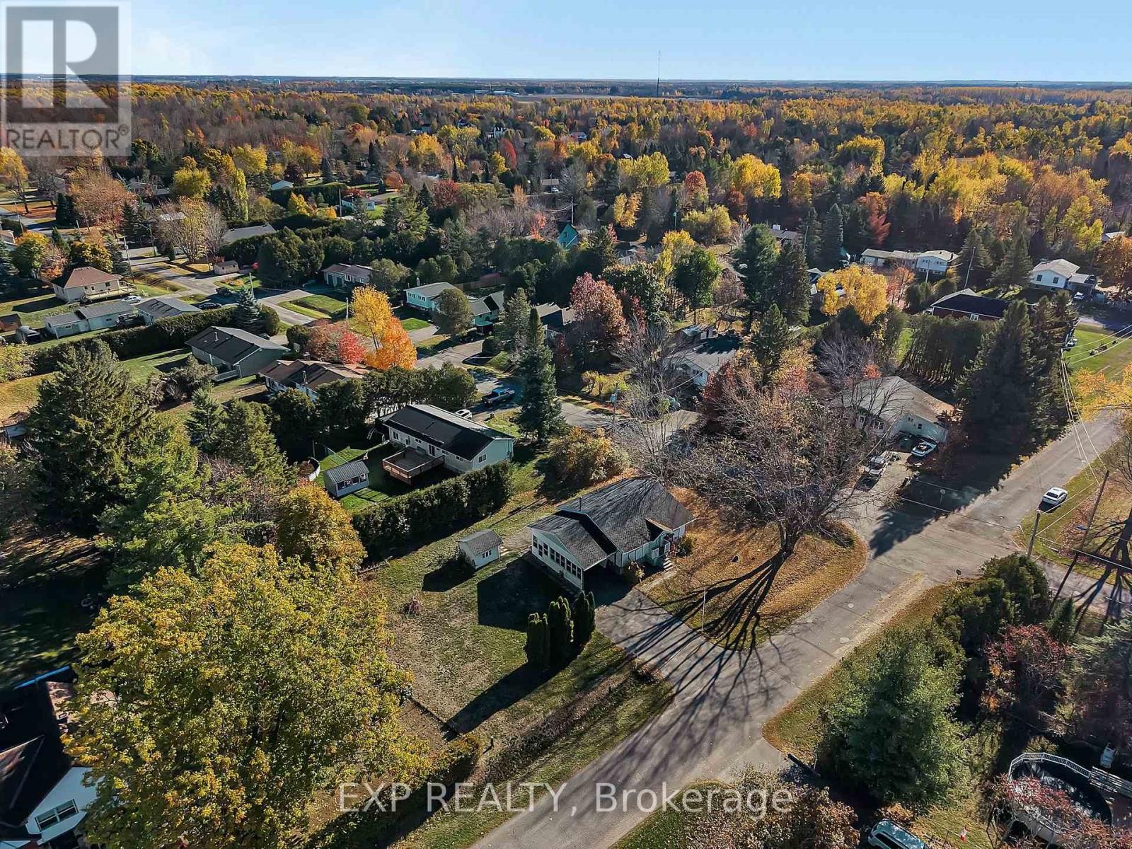 












3297 WAYNE STREET

,
Ottawa,




Ontario
K0A2W0

