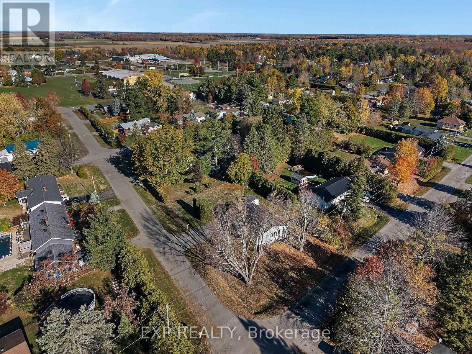 












3297 WAYNE STREET

,
Ottawa,




Ontario
K0A2W0

