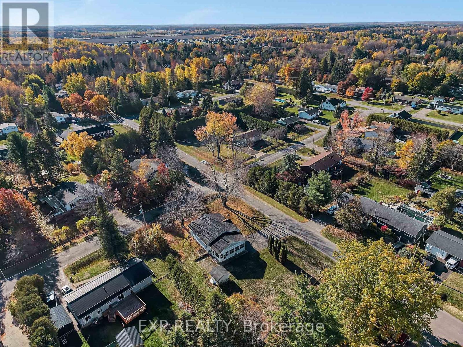 












3297 WAYNE STREET

,
Ottawa,




Ontario
K0A2W0

