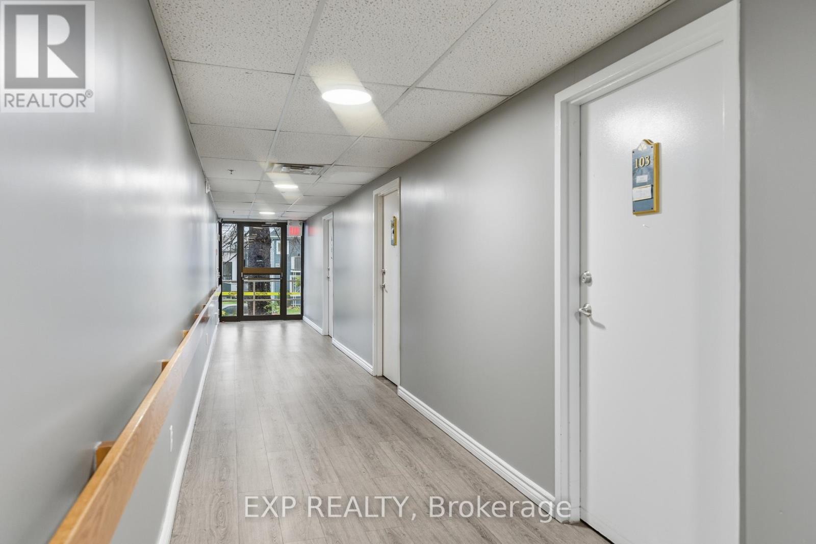 












104 - 2526 LAURIER STREET

,
Clarence-Rockland,




Ontario
K4K1B1

