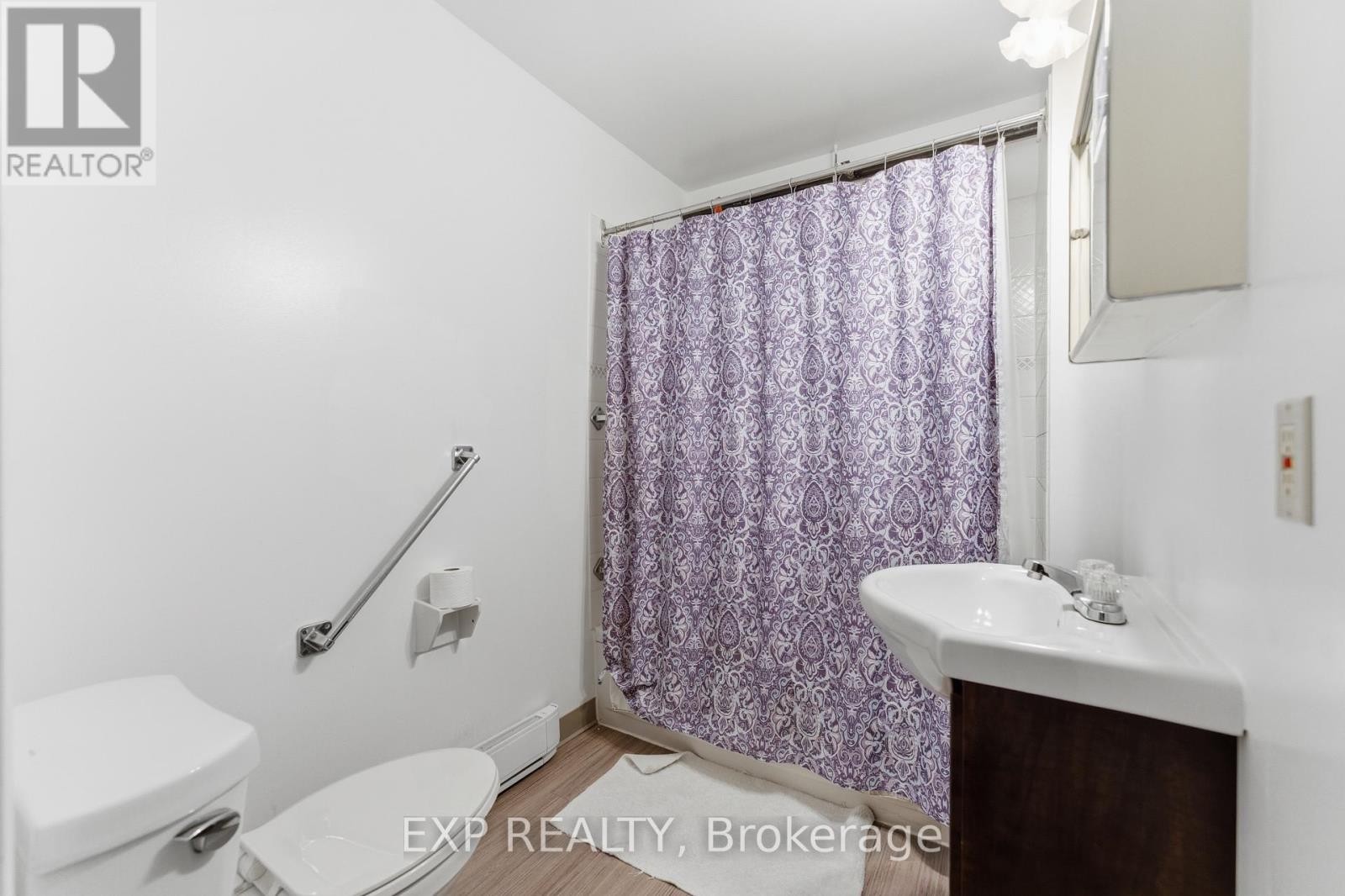 












104 - 2526 LAURIER STREET

,
Clarence-Rockland,




Ontario
K4K1B1

