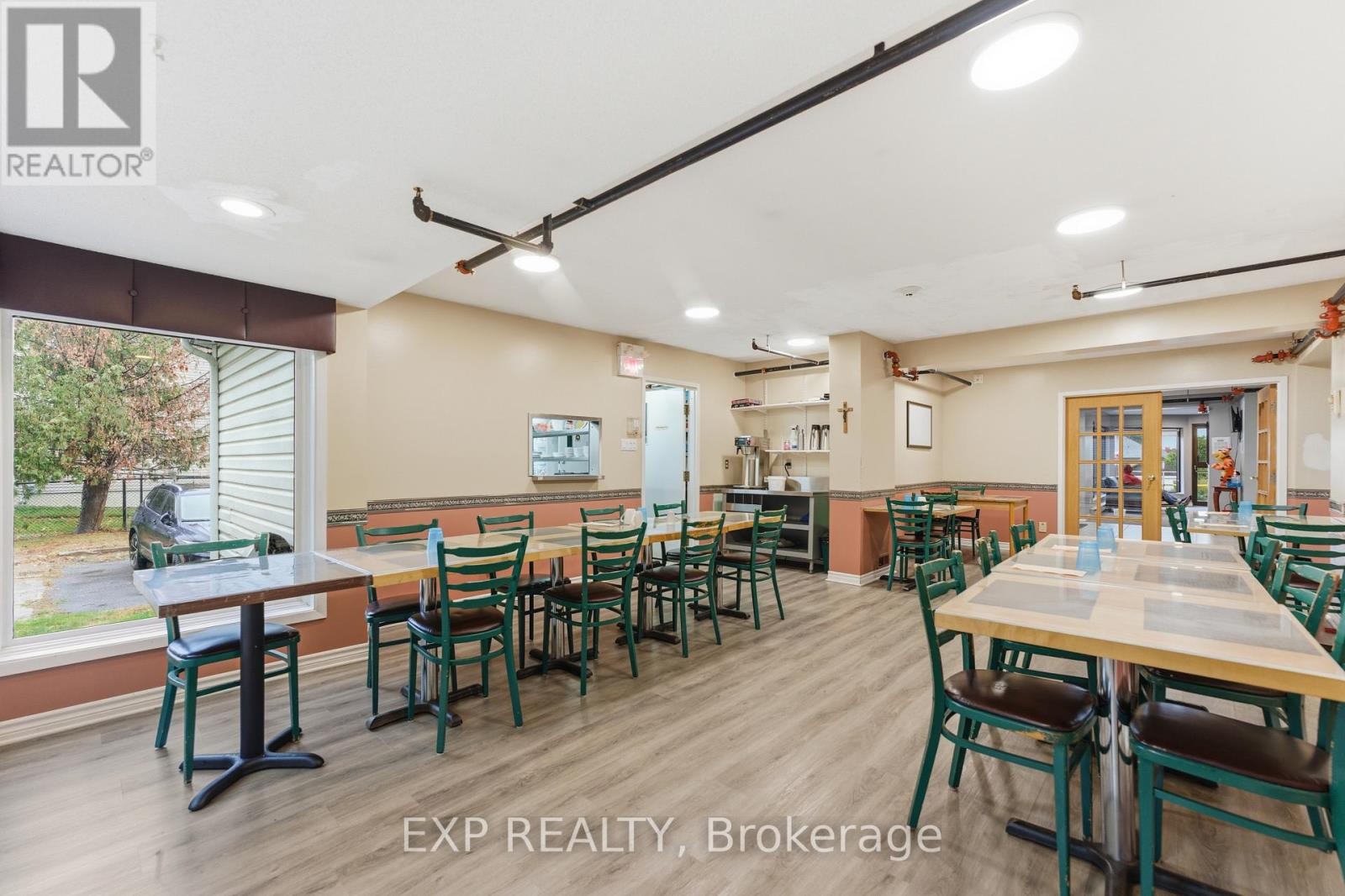 












104 - 2526 LAURIER STREET

,
Clarence-Rockland,




Ontario
K4K1B1

