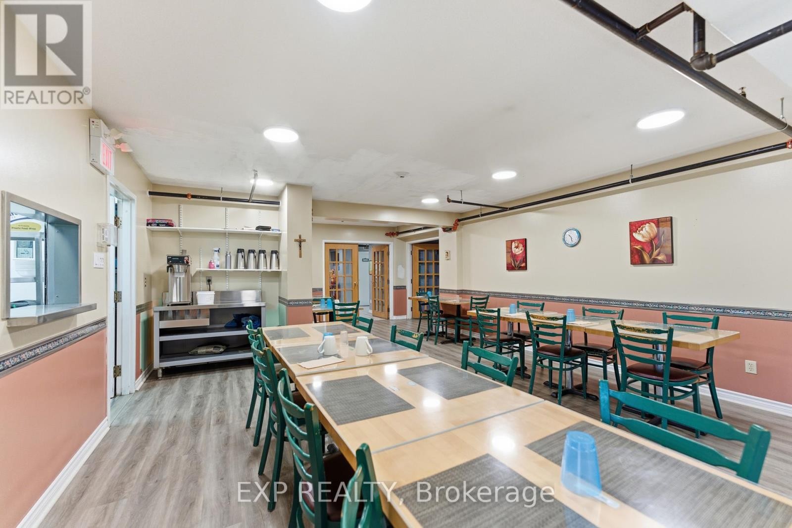 












211 - 2526 LAURIER STREET

,
Clarence-Rockland,




Ontario
K4K1B1

