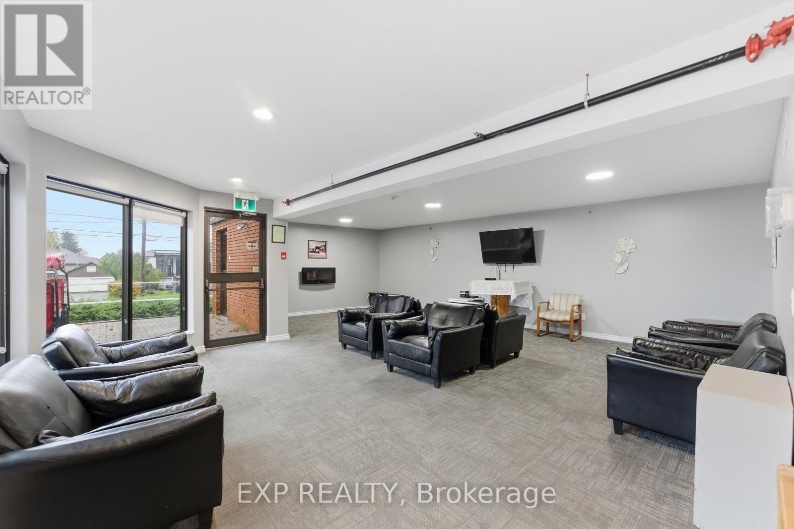 












211 - 2526 LAURIER STREET

,
Clarence-Rockland,




Ontario
K4K1B1

