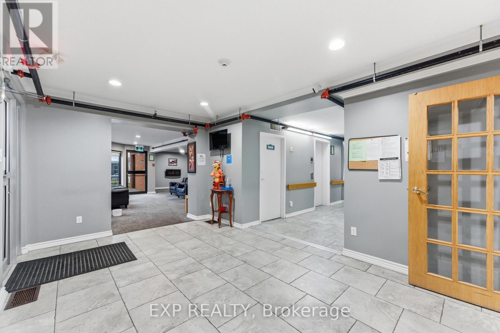 












211 - 2526 LAURIER STREET

,
Clarence-Rockland,




Ontario
K4K1B1

