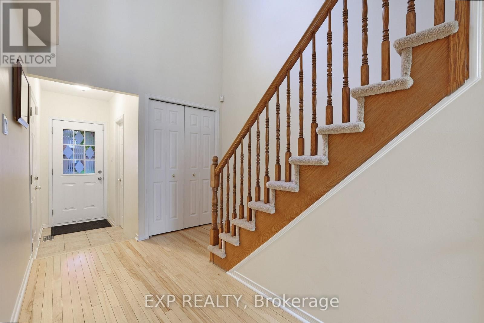 












19 WITTINGHAM DRIVE

,
Ottawa,




Ontario
K2G6H1

