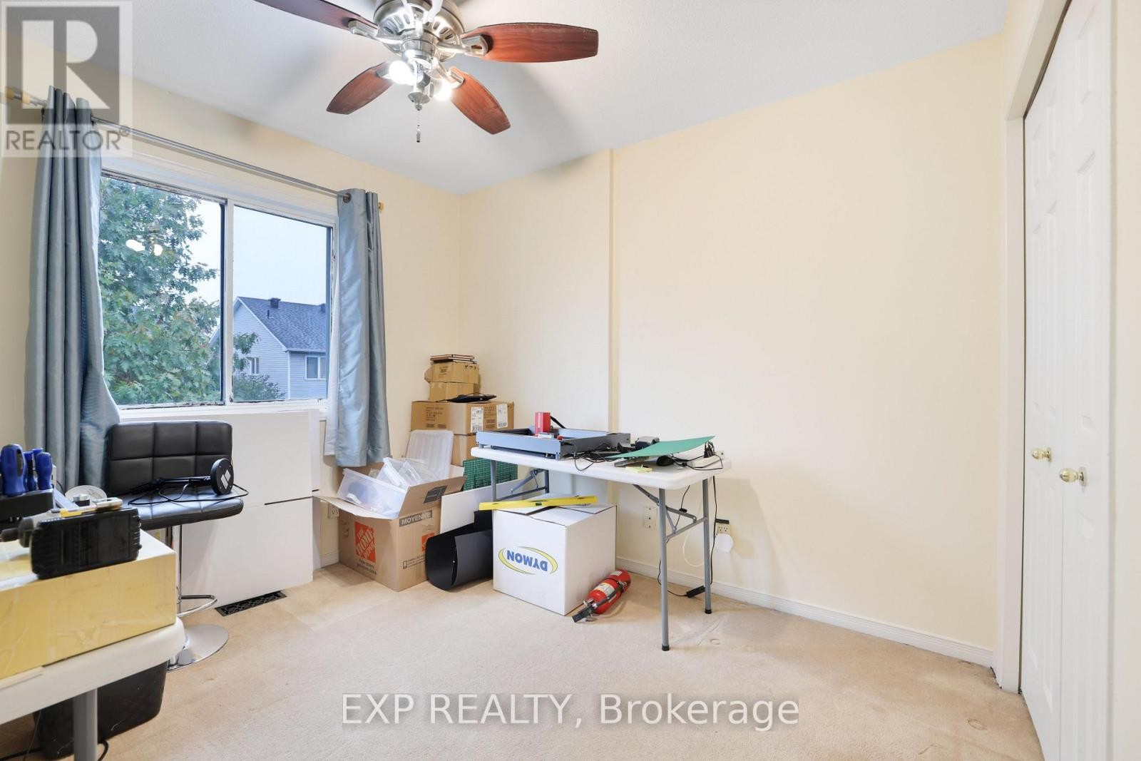 












19 WITTINGHAM DRIVE

,
Ottawa,




Ontario
K2G6H1

