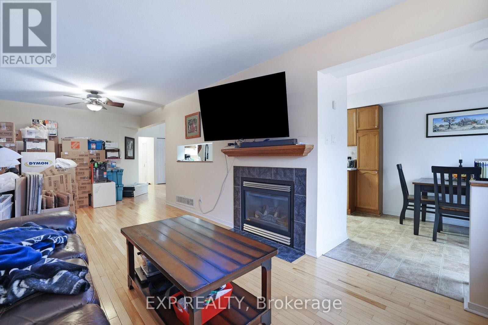 












19 WITTINGHAM DRIVE

,
Ottawa,




Ontario
K2G6H1

