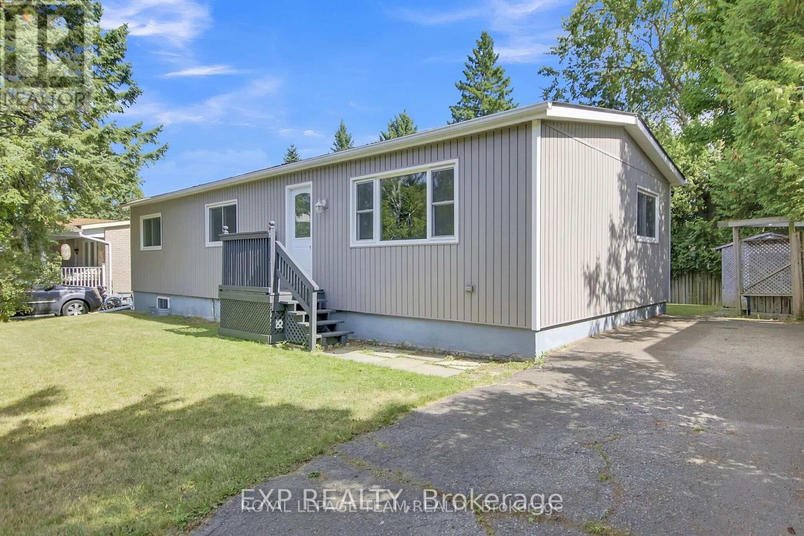 












14 LAZY NOL COURT

,
Ottawa,




Ontario
K2S1T5

