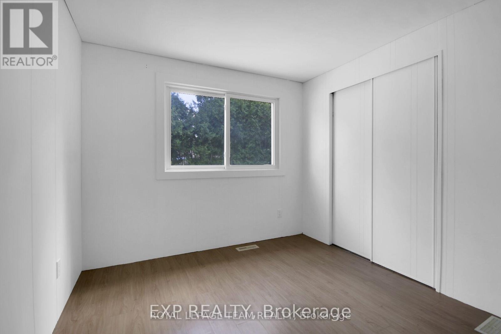 












14 LAZY NOL COURT

,
Ottawa,




Ontario
K2S1T5

